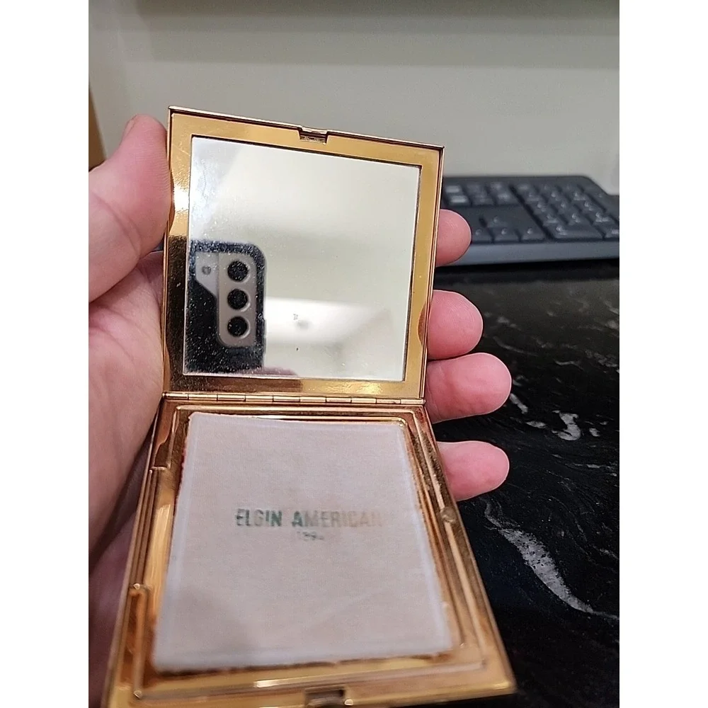 Vintage Elgin American Gold Tone Etched Powder Makeup Compact Monogrammed Claire